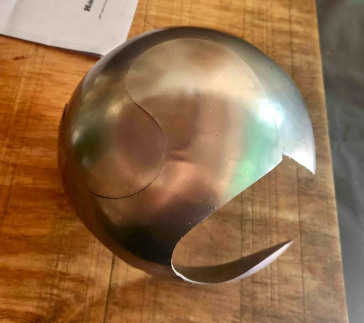 Spiral-cut stainless steel sphere